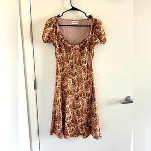 Aritzia dress in size S